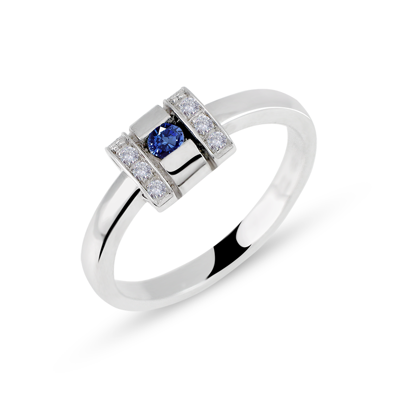 diamond 0,005 ct - 8 x; blue sapphire fi 3 mm - 1 x